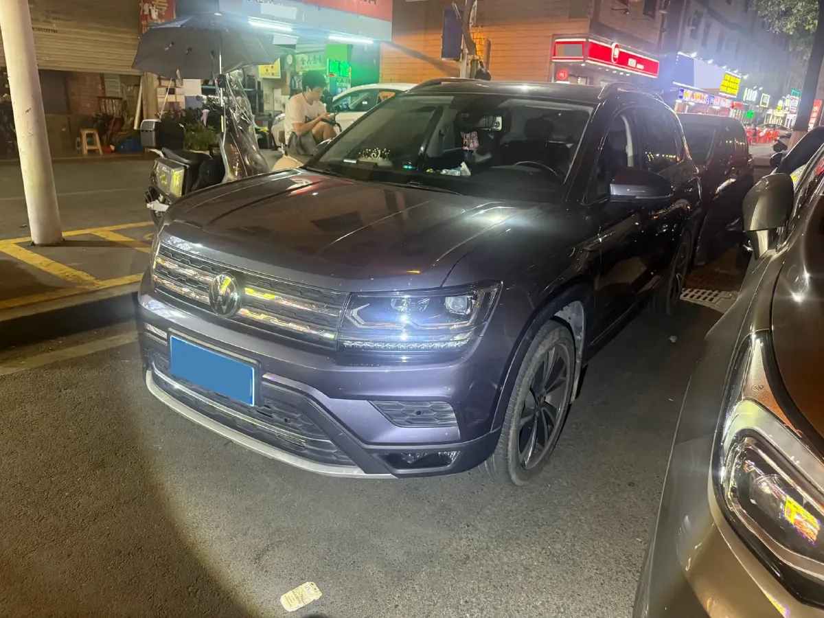 2021 Volkswagen Tharu 2.0T 186HP L4 7DCT,autocango,china used car exporter,china ev exporter,chinese used car exporter,chinese used ev exporter