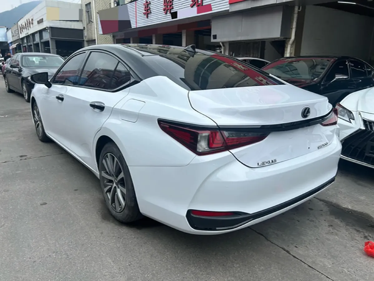 2020 Lexus ES 2.0L 173HP L4 CVT,autocango,china used car exporter,china ev exporter,chinese used car exporter,chinese used ev exporter