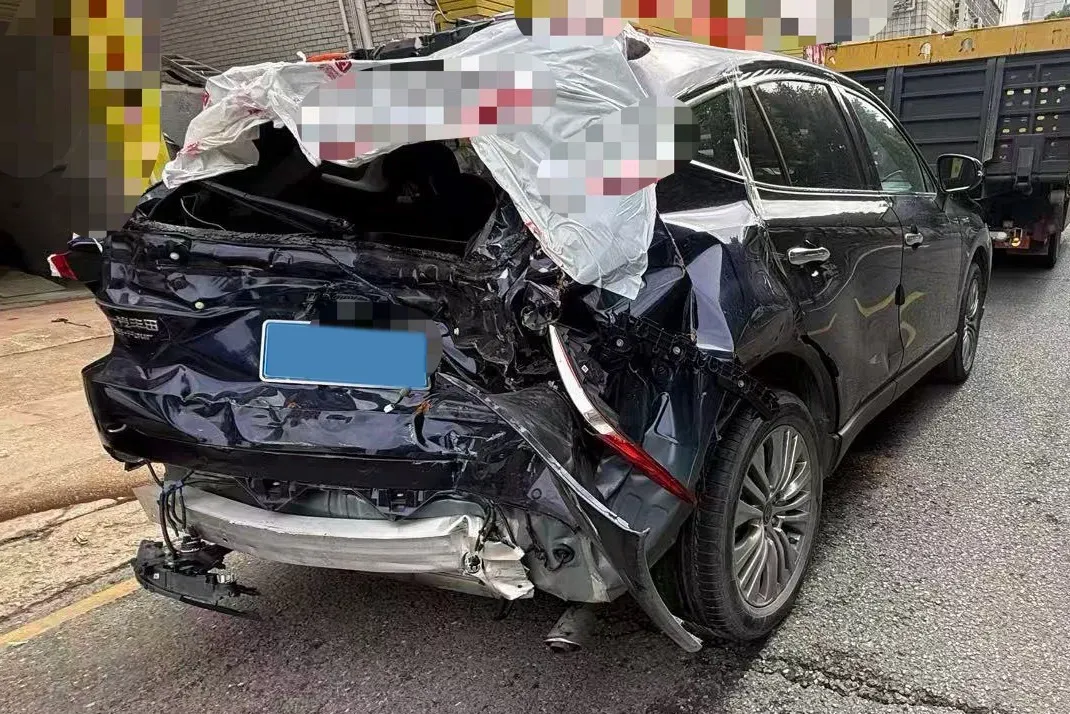 2022 Toyota Harrier 2.5L 178HP L4 E-CVT Hybrid,autocango,china used car exporter,china ev exporter,chinese used car exporter,chinese used ev exporter