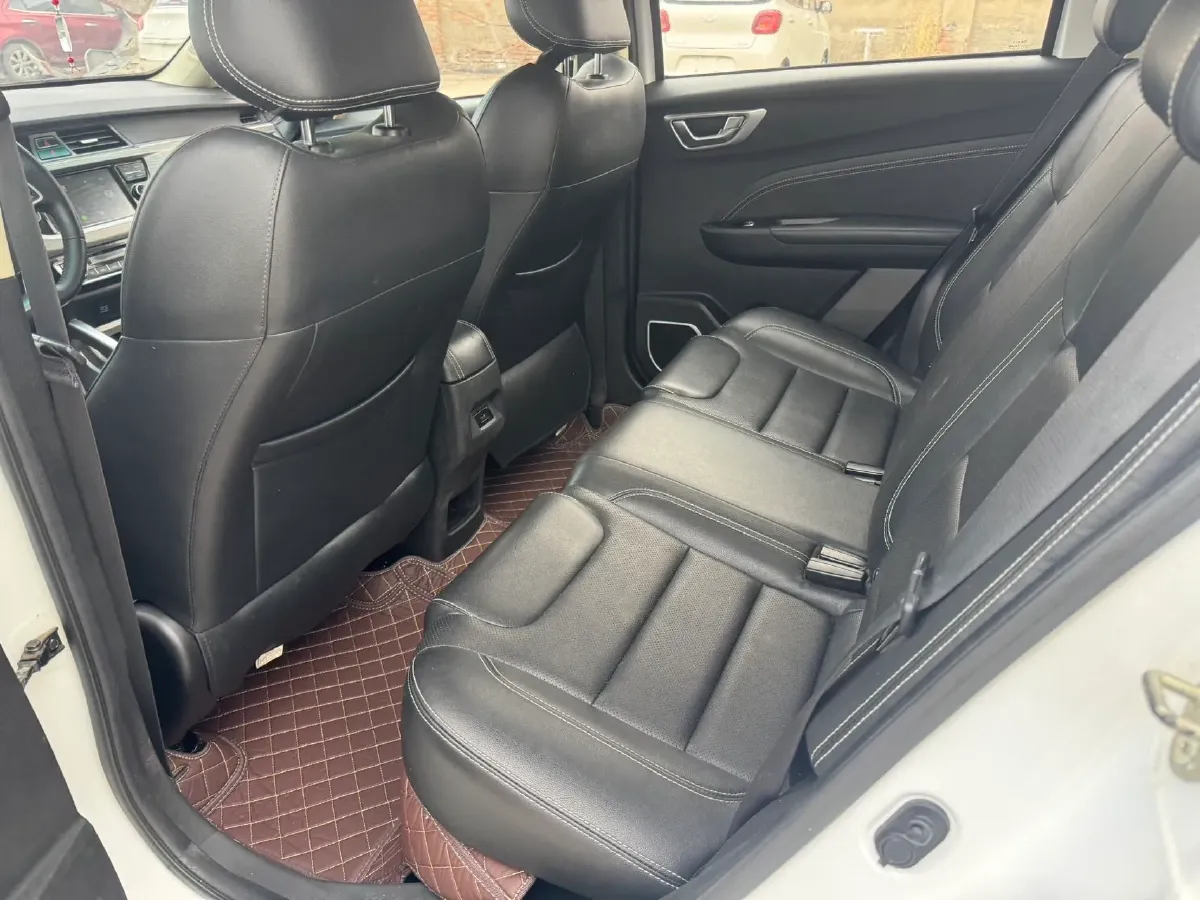 2017 Geely Vision X3 1.5L 102HP L4 5MT,autocango,china used car exporter,china ev exporter,chinese used car exporter,chinese used ev exporter