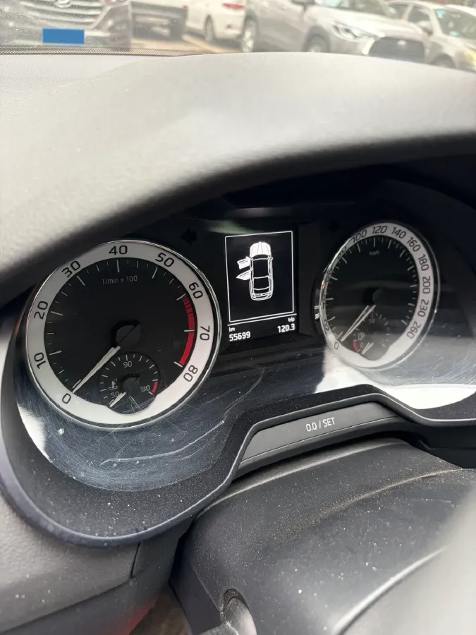 2019 Skoda Octavia 1.2T 116HP L4 7DCT,autocango,china used car exporter,china ev exporter,chinese used car exporter,chinese used ev exporter