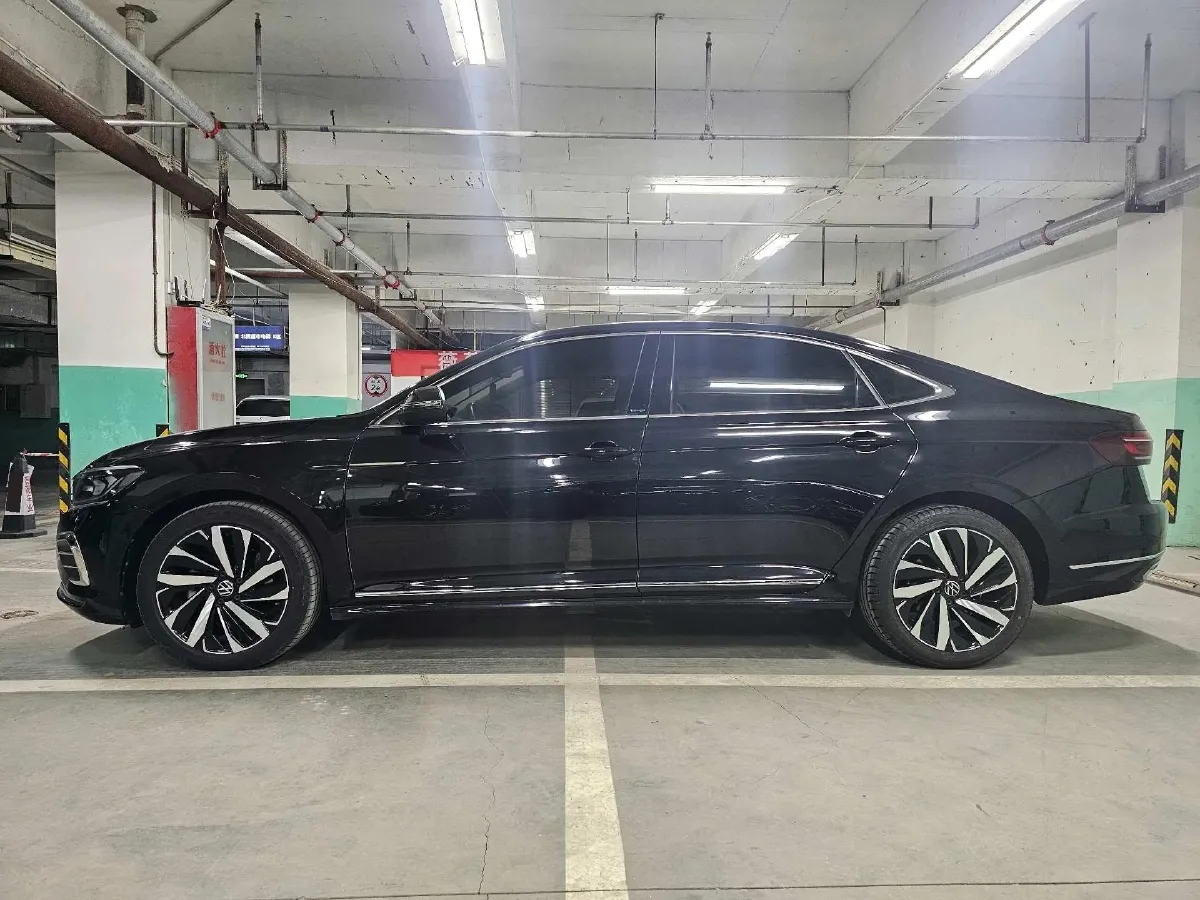 2024 Volkswagen Passat 2.0T 186HP L4 7DCT,autocango,china used car exporter,china ev exporter,chinese used car exporter,chinese used ev exporter