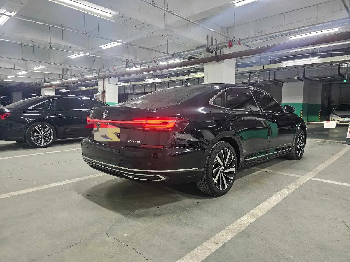 2024 Volkswagen Passat 2.0T 186HP L4 7DCT,autocango,china used car exporter,china ev exporter,chinese used car exporter,chinese used ev exporter