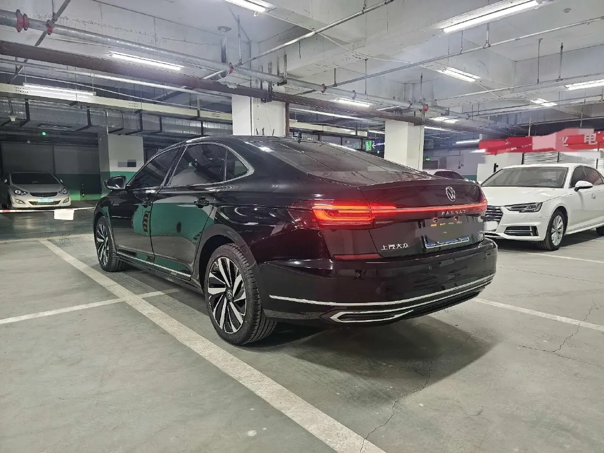 2024 Volkswagen Passat 2.0T 186HP L4 7DCT,autocango,china used car exporter,china ev exporter,chinese used car exporter,chinese used ev exporter
