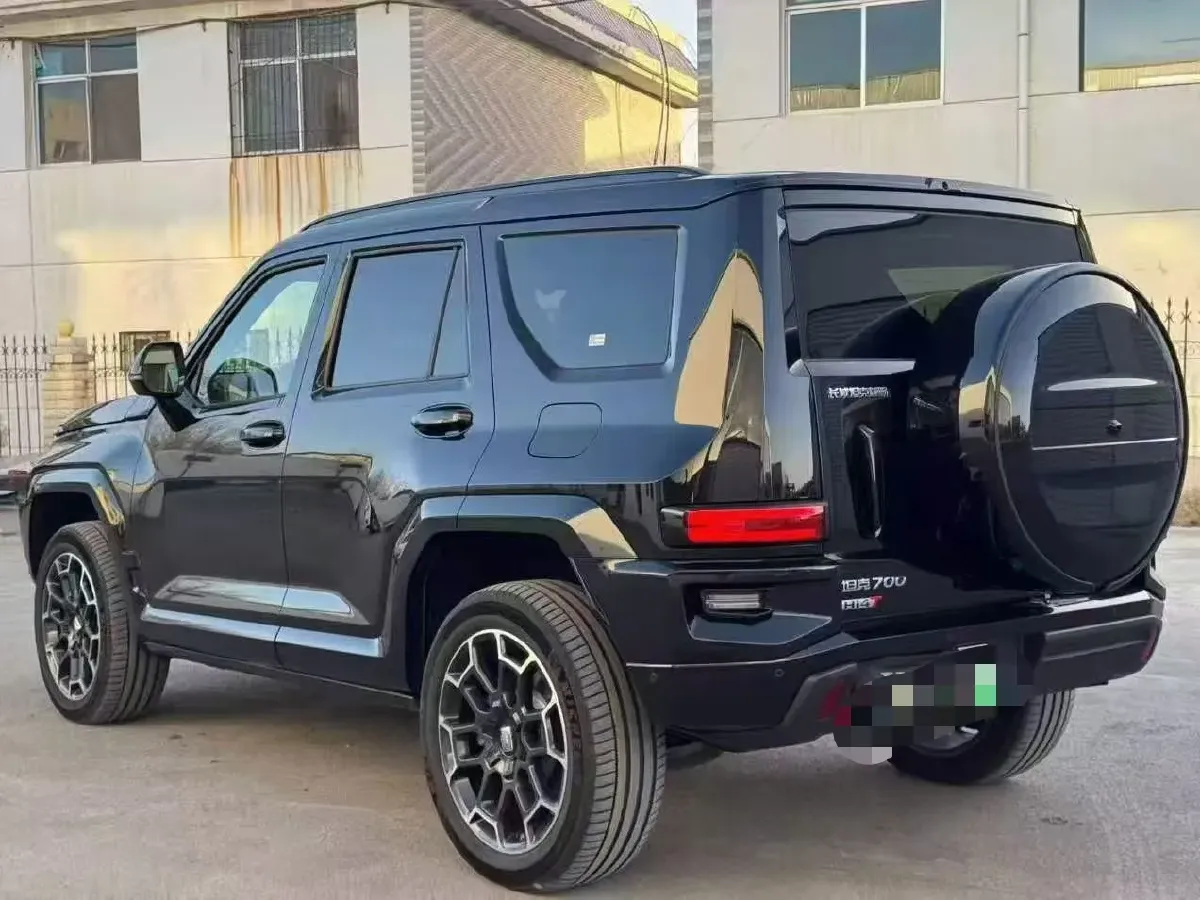 2024 Tank 700 3.0T 360HP V6 9AT PHEV 37.1KWH,autocango,china used car exporter,china ev exporter,chinese used car exporter,chinese used ev exporter