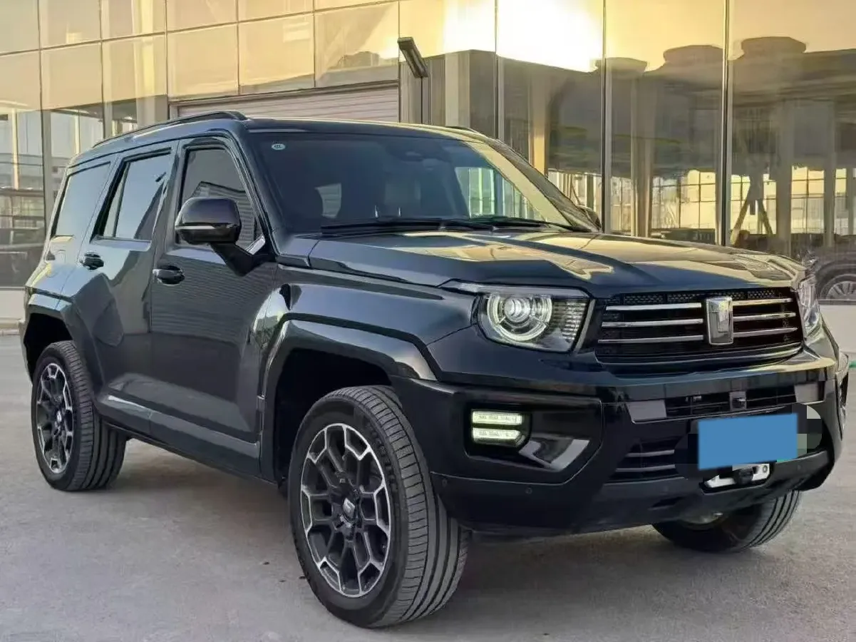 2024 Tank 700 3.0T 360HP V6 9AT PHEV 37.1KWH,autocango,china used car exporter,china ev exporter,chinese used car exporter,chinese used ev exporter