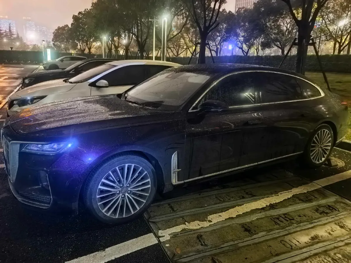 2020 HongQi H9 2.0T 252HP L4 7DCT,autocango,china used car exporter,china ev exporter,chinese used car exporter,chinese used ev exporter