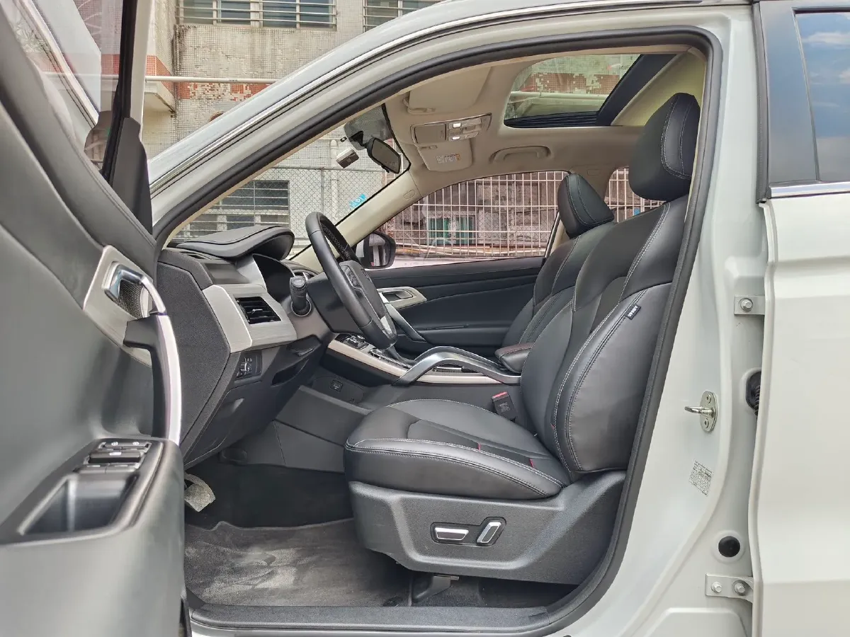 2018 Geely Azkarra 1.8T 184HP L4 6AT,autocango,china used car exporter,china ev exporter,chinese used car exporter,chinese used ev exporter