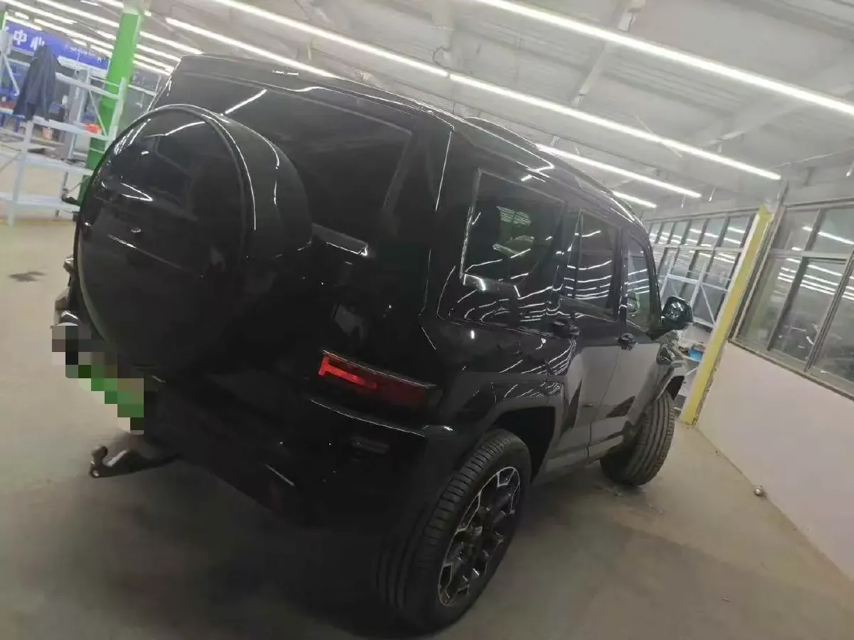 2024 Tank 700 3.0T 360HP V6 9AT PHEV 37.1KWH,autocango,china used car exporter,china ev exporter,chinese used car exporter,chinese used ev exporter