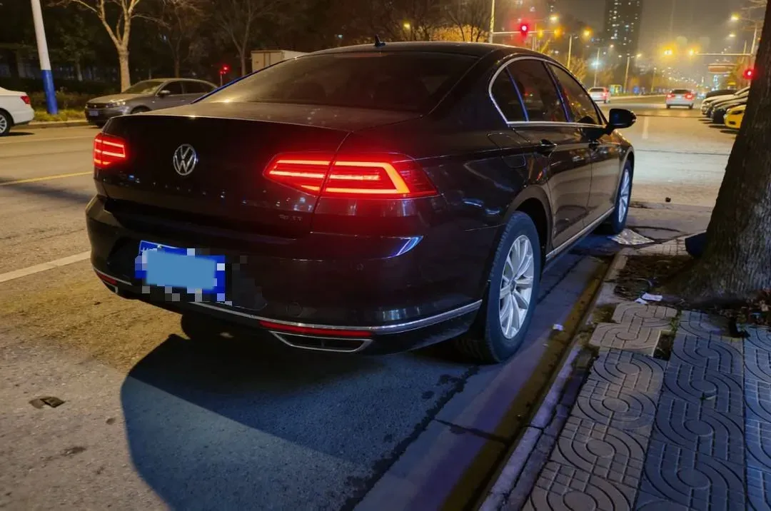 2020 Volkswagen Magotan 1.4T 150HP L4 7DCT,autocango,china used car exporter,china ev exporter,chinese used car exporter,chinese used ev exporter