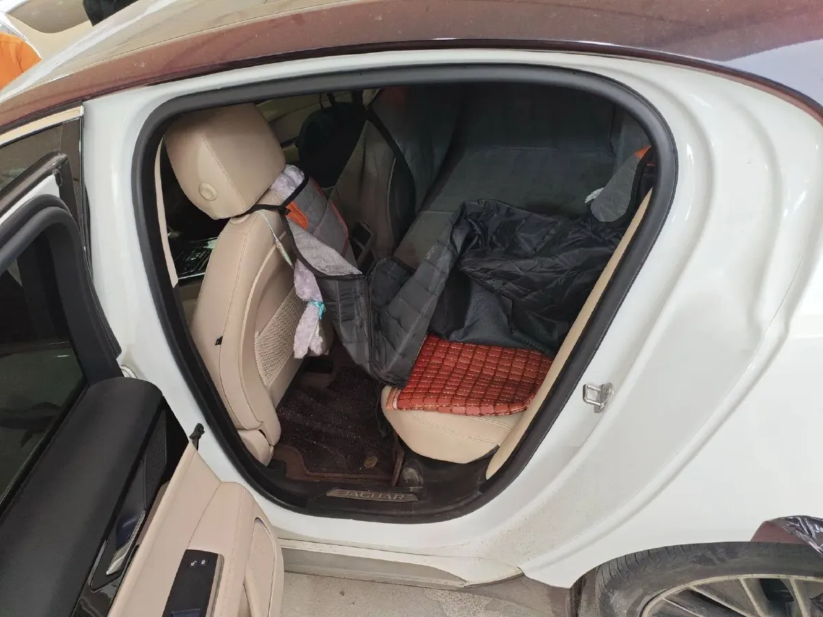 2020 Jaguar XFL 2.0T 200HP L4 8AT,autocango,china used car exporter,china ev exporter,chinese used car exporter,chinese used ev exporter