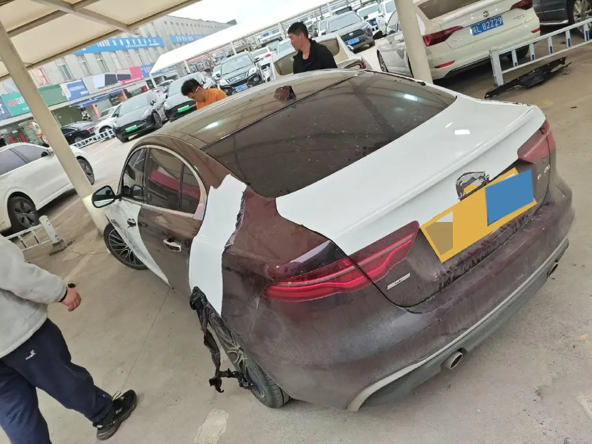 2020 Jaguar XFL 2.0T 200HP L4 8AT,autocango,china used car exporter,china ev exporter,chinese used car exporter,chinese used ev exporter