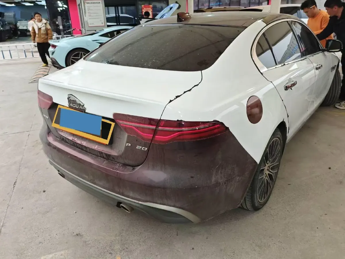 2020 Jaguar XFL 2.0T 200HP L4 8AT,autocango,china used car exporter,china ev exporter,chinese used car exporter,chinese used ev exporter