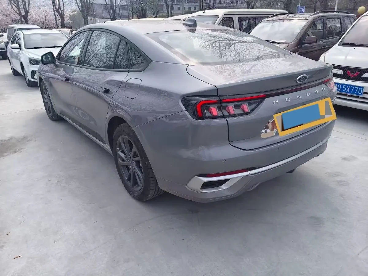 2025 Ford Mondeo 2.0T 254HP L4 8AT,autocango,china used car exporter,china ev exporter,chinese used car exporter,chinese used ev exporter