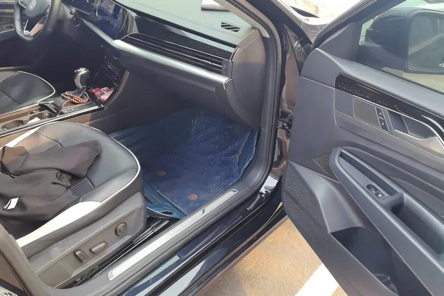 2023 Volkswagen Passat 2.0T 186HP L4 7DCT,autocango,china used car exporter,china ev exporter,chinese used car exporter,chinese used ev exporter