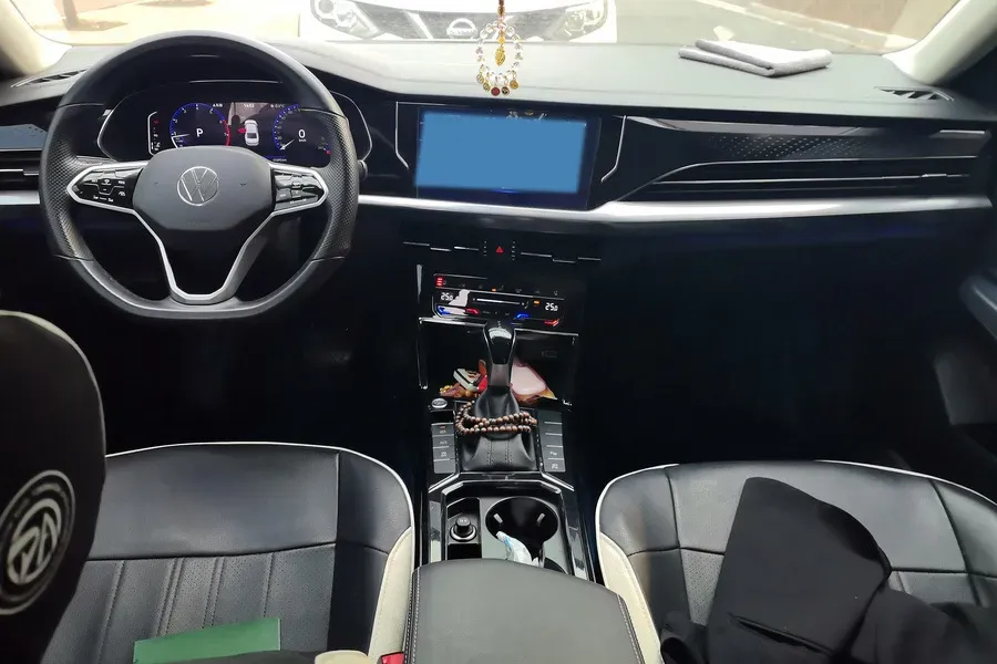 2023 Volkswagen Passat 2.0T 186HP L4 7DCT,autocango,china used car exporter,china ev exporter,chinese used car exporter,chinese used ev exporter