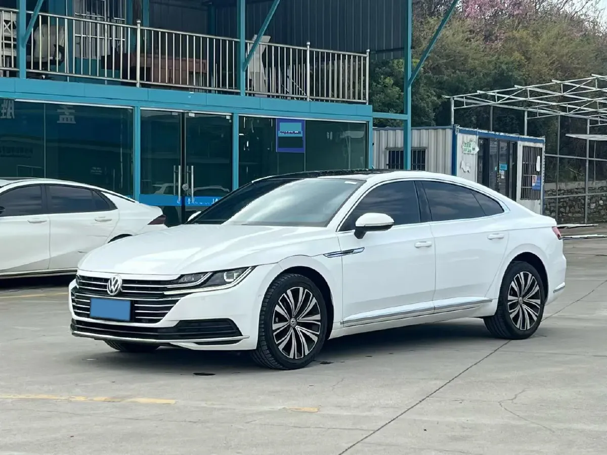 2020 Volkswagen CC 2.0T 186HP L4 7DCT,autocango,china used car exporter,china ev exporter,chinese used car exporter,chinese used ev exporter