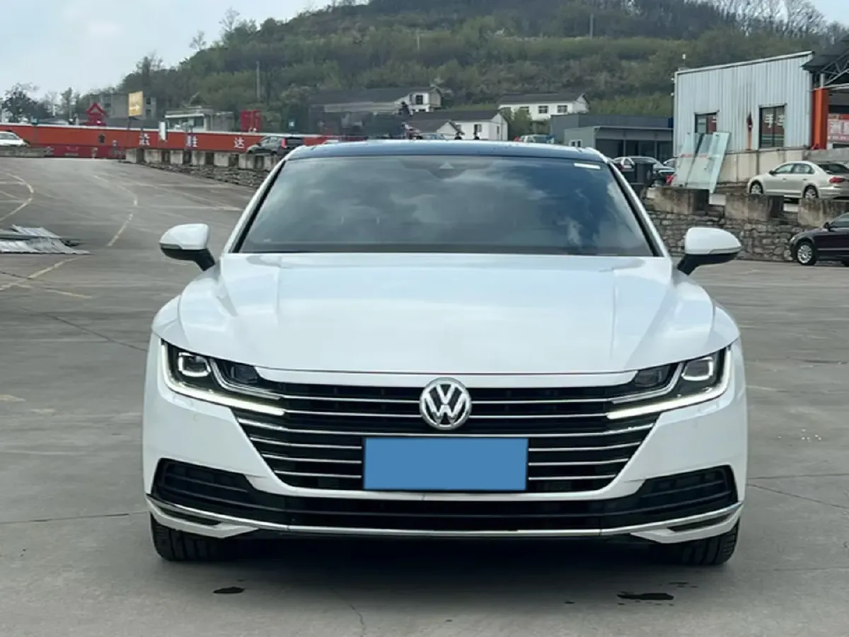2020 Volkswagen CC 2.0T 186HP L4 7DCT,autocango,china used car exporter,china ev exporter,chinese used car exporter,chinese used ev exporter