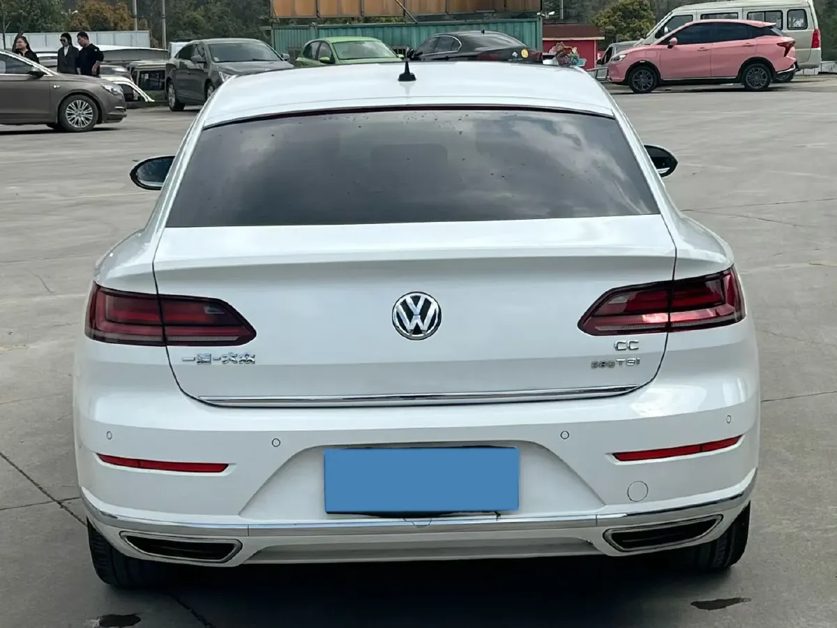 2020 Volkswagen CC 2.0T 186HP L4 7DCT,autocango,china used car exporter,china ev exporter,chinese used car exporter,chinese used ev exporter