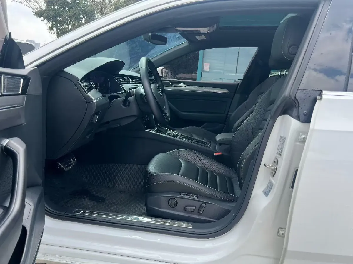 2020 Volkswagen CC 2.0T 186HP L4 7DCT,autocango,china used car exporter,china ev exporter,chinese used car exporter,chinese used ev exporter