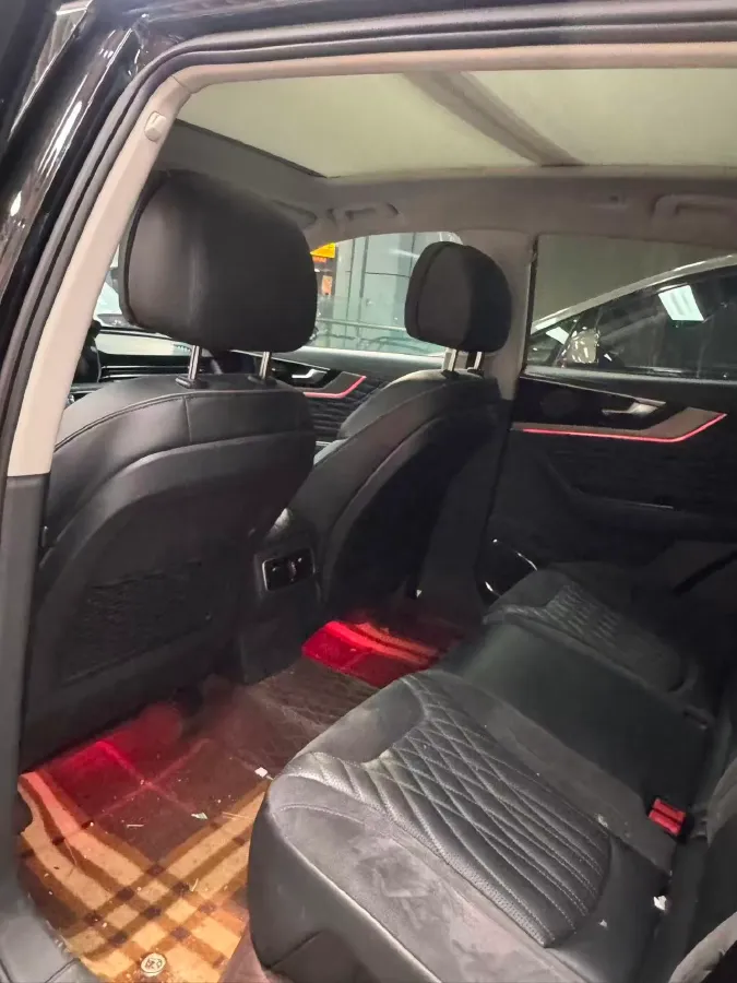 2022 HongQi HS5 2.0T 224HP L4 6AT,autocango,china used car exporter,china ev exporter,chinese used car exporter,chinese used ev exporter