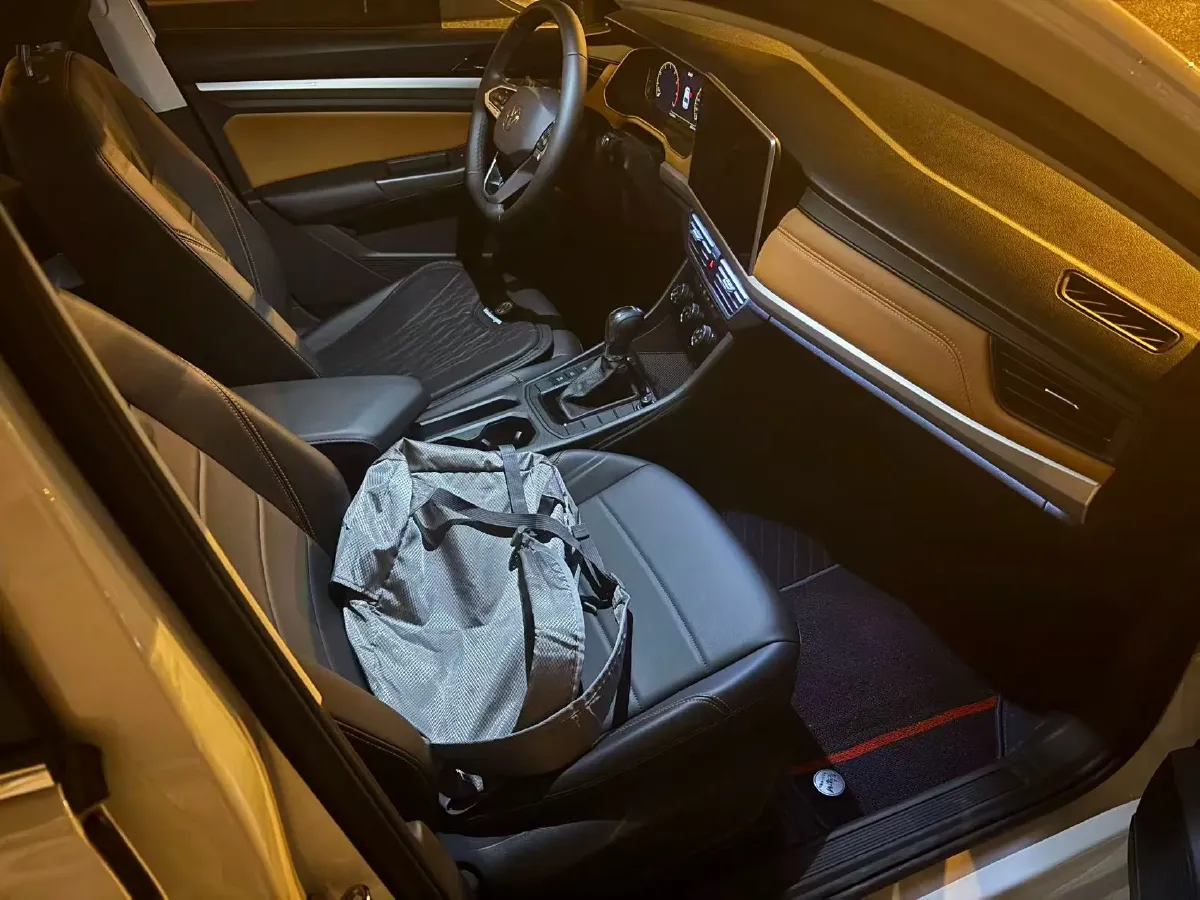 2023 Volkswagen Bora 1.2T 116HP L4 7DCT,autocango,china used car exporter,china ev exporter,chinese used car exporter,chinese used ev exporter