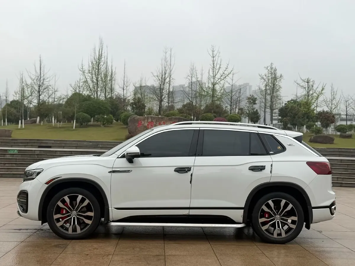 2021 Volkswagen Tayron 2.0T 220HP L4 7DCT,autocango,china used car exporter,china ev exporter,chinese used car exporter,chinese used ev exporter