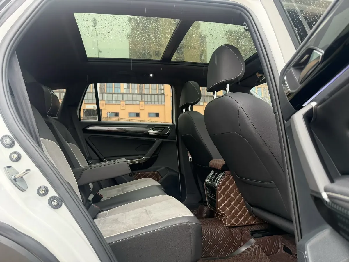 2021 Volkswagen Tayron 2.0T 220HP L4 7DCT,autocango,china used car exporter,china ev exporter,chinese used car exporter,chinese used ev exporter