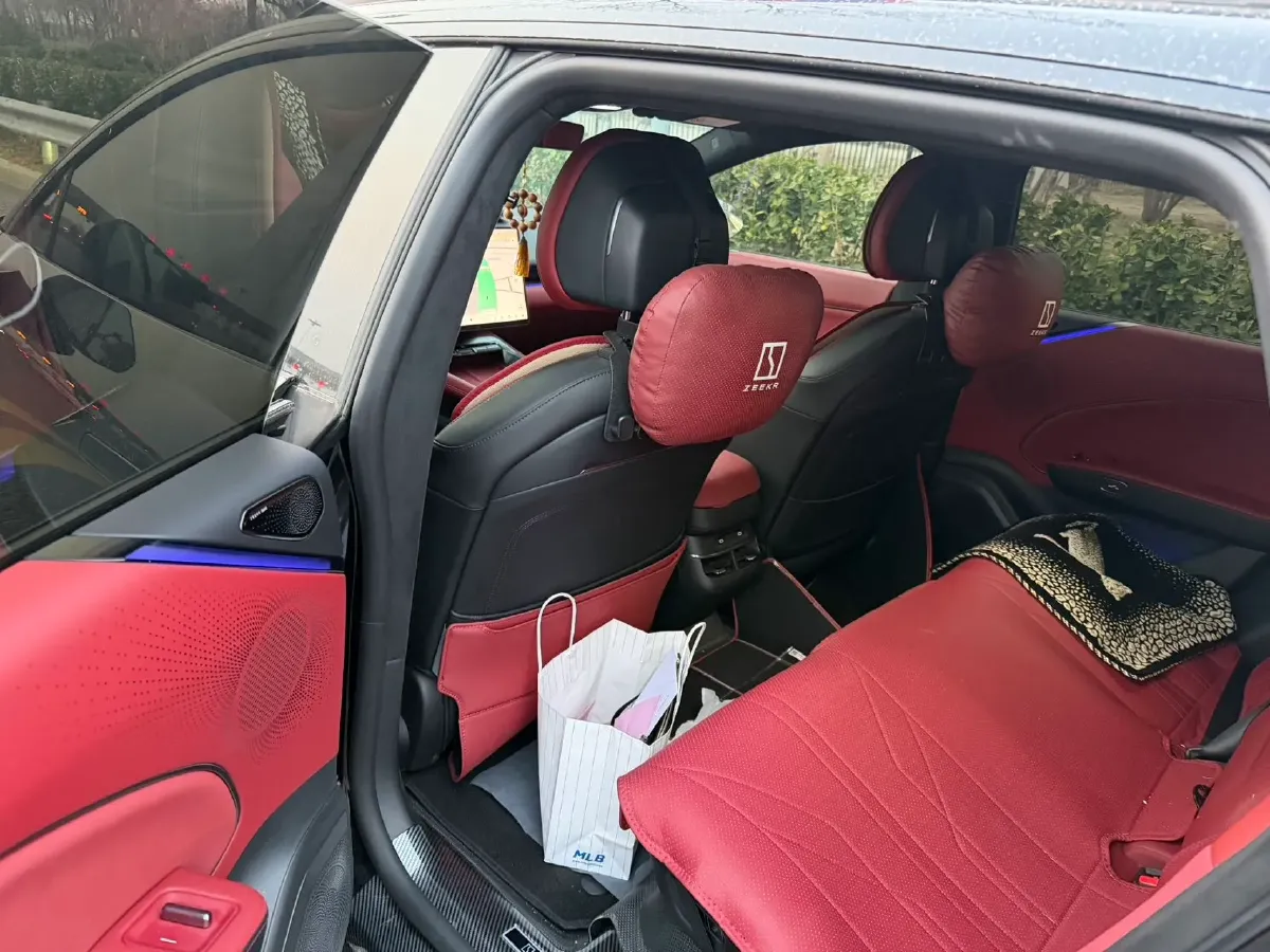 2025 Zeekr 007GT BEV 75KWH,autocango,china used car exporter,china ev exporter,chinese used car exporter,chinese used ev exporter