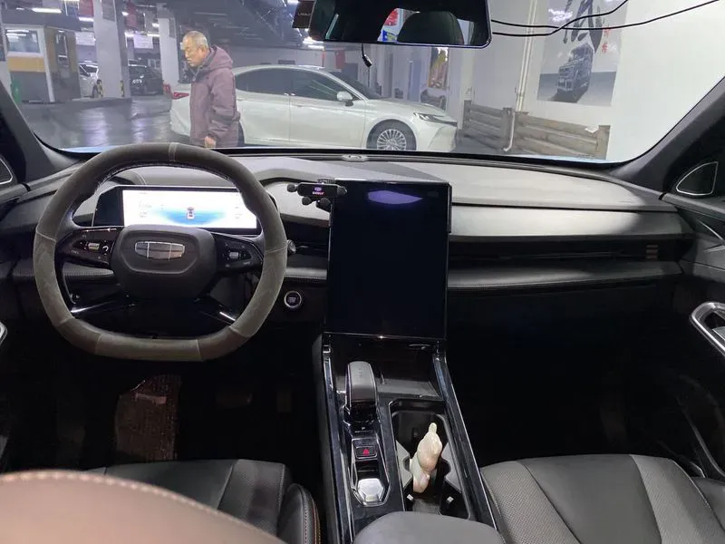 2023 Geely Azkarra 1.5T 181HP L4 7DCT,autocango,china used car exporter,china ev exporter,chinese used car exporter,chinese used ev exporter