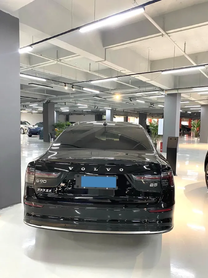 2026 Volvo S90 2.0T 250HP L4 8AT,autocango,china used car exporter,china ev exporter,chinese used car exporter,chinese used ev exporter