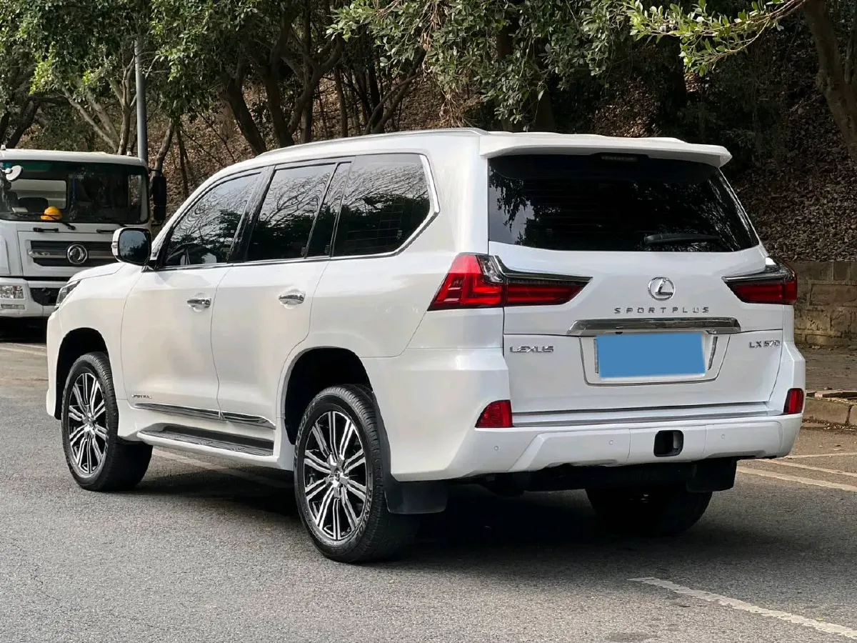 2017 Lexus LX 5.7L 367HP V8 8AT,autocango,china used car exporter,china ev exporter,chinese used car exporter,chinese used ev exporter