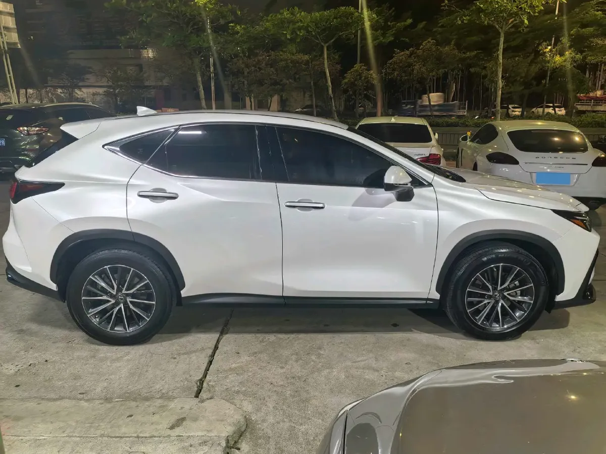 2022 Lexus NX 2.5L 192HP L4 E-CVT Hybrid,autocango,china used car exporter,china ev exporter,chinese used car exporter,chinese used ev exporter