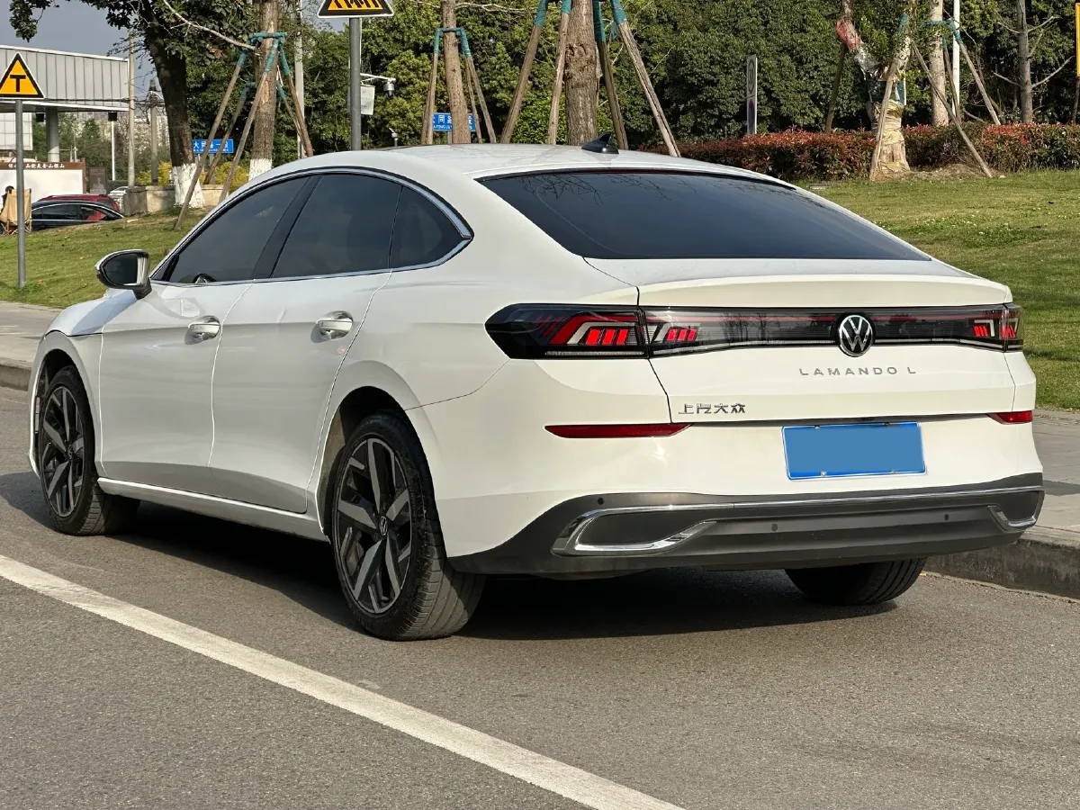 2025 Volkswagen Lamando 1.4T 150HP L4 7DCT,autocango,china used car exporter,china ev exporter,chinese used car exporter,chinese used ev exporter