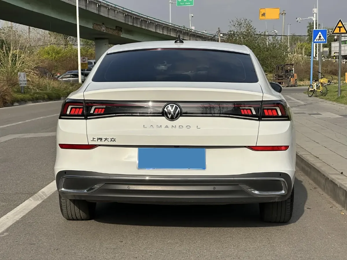 2025 Volkswagen Lamando 1.4T 150HP L4 7DCT,autocango,china used car exporter,china ev exporter,chinese used car exporter,chinese used ev exporter