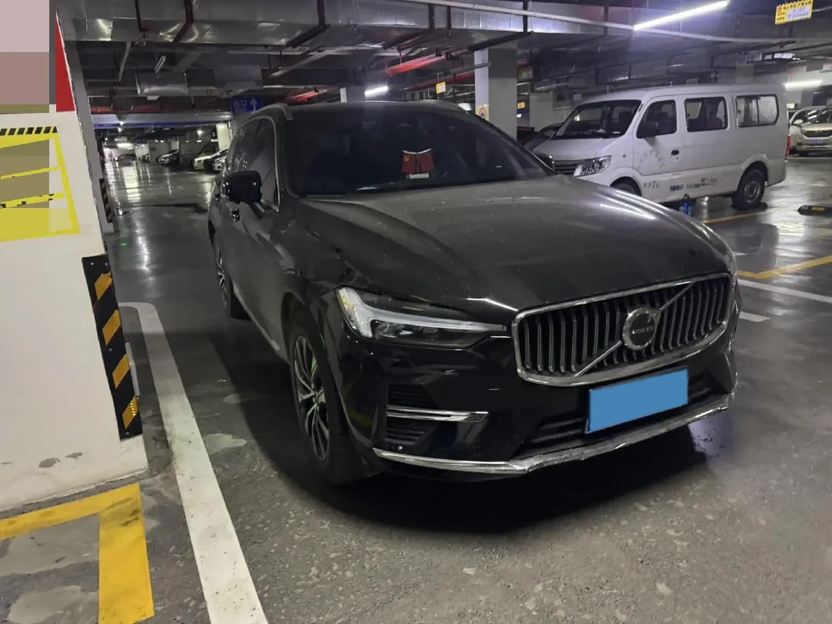 2022 Volvo XC60 2.0T 250HP L4 8AT,autocango,china used car exporter,china ev exporter,chinese used car exporter,chinese used ev exporter
