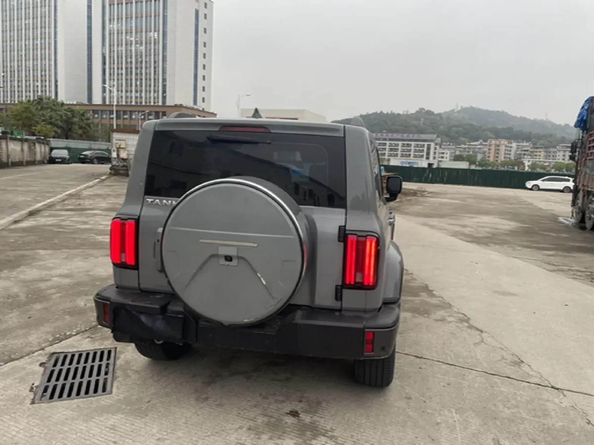 2023 Tank 300 2.0T 227HP L4 8AT,autocango,china used car exporter,china ev exporter,chinese used car exporter,chinese used ev exporter