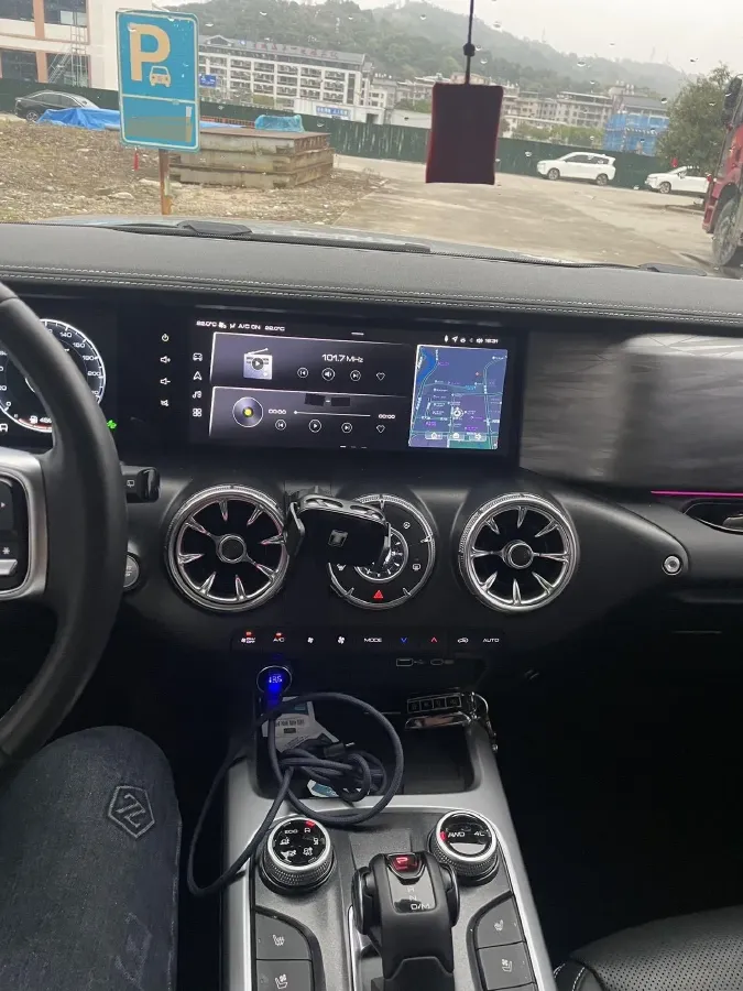 2023 Tank 300 2.0T 227HP L4 8AT,autocango,china used car exporter,china ev exporter,chinese used car exporter,chinese used ev exporter