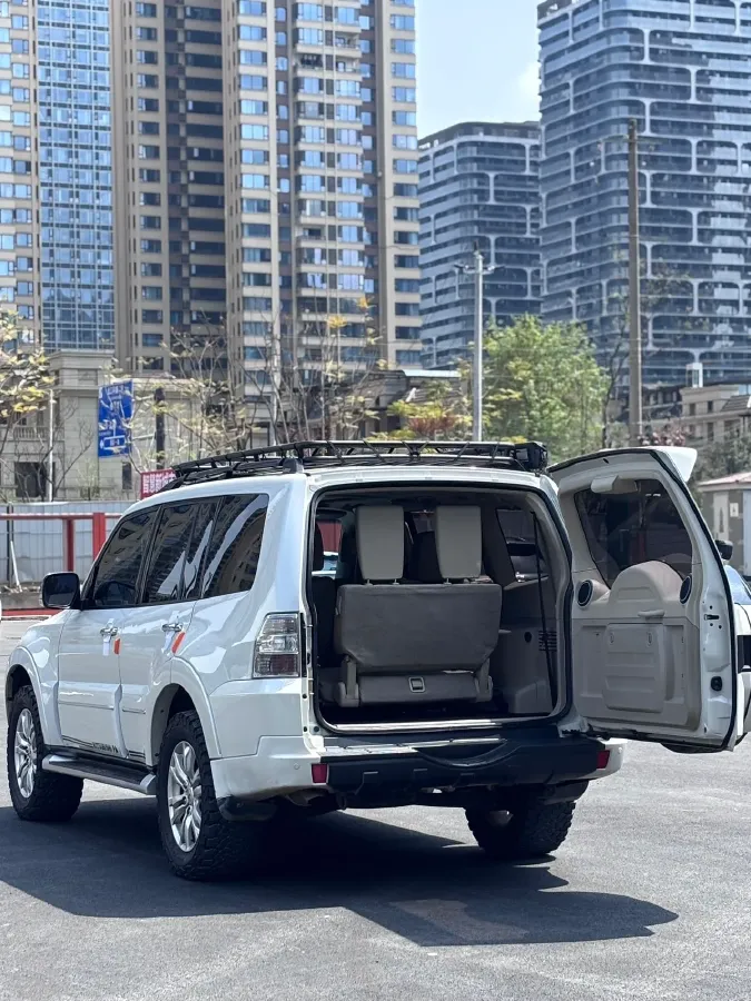 2017 Honda Jade 1.8L 141HP L4 5AT,autocango,china used car exporter,china ev exporter,chinese used car exporter,chinese used ev exporter