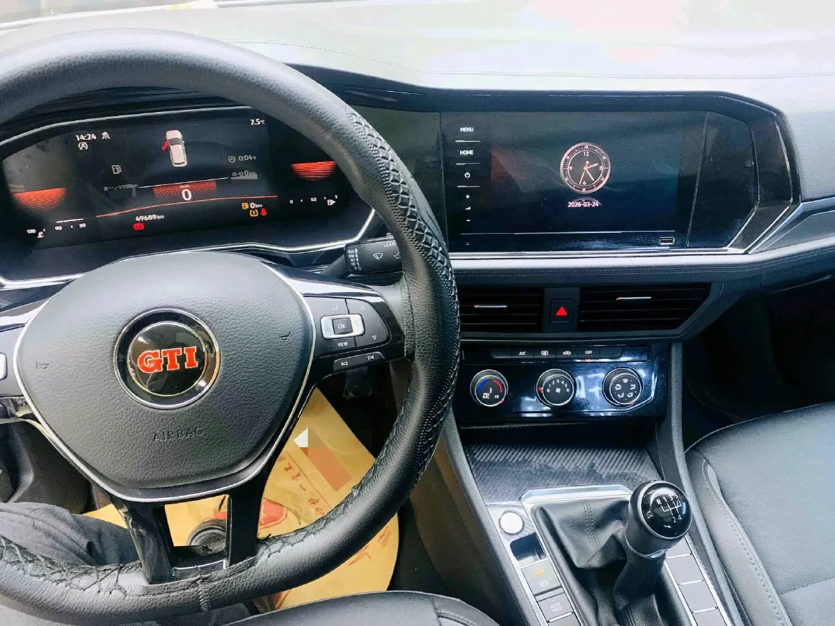 2021 Volkswagen Sagitar 1.2T 116HP L4 5MT,autocango,china used car exporter,china ev exporter,chinese used car exporter,chinese used ev exporter