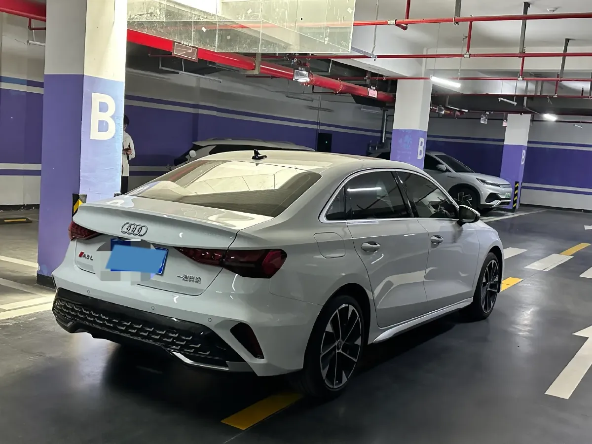 2025 Audi A3 1.5T 160HP L4 7DCT,autocango,china used car exporter,china ev exporter,chinese used car exporter,chinese used ev exporter