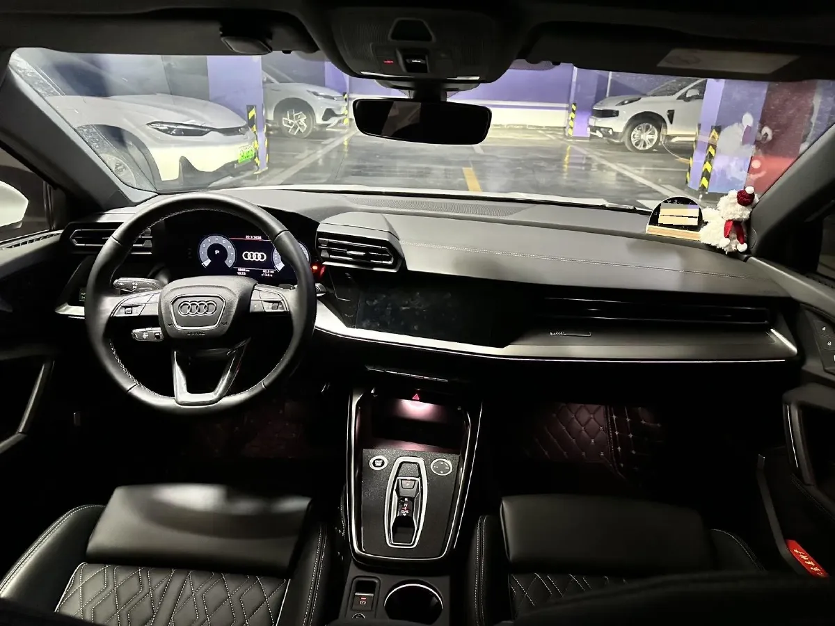 2025 Audi A3 1.5T 160HP L4 7DCT,autocango,china used car exporter,china ev exporter,chinese used car exporter,chinese used ev exporter