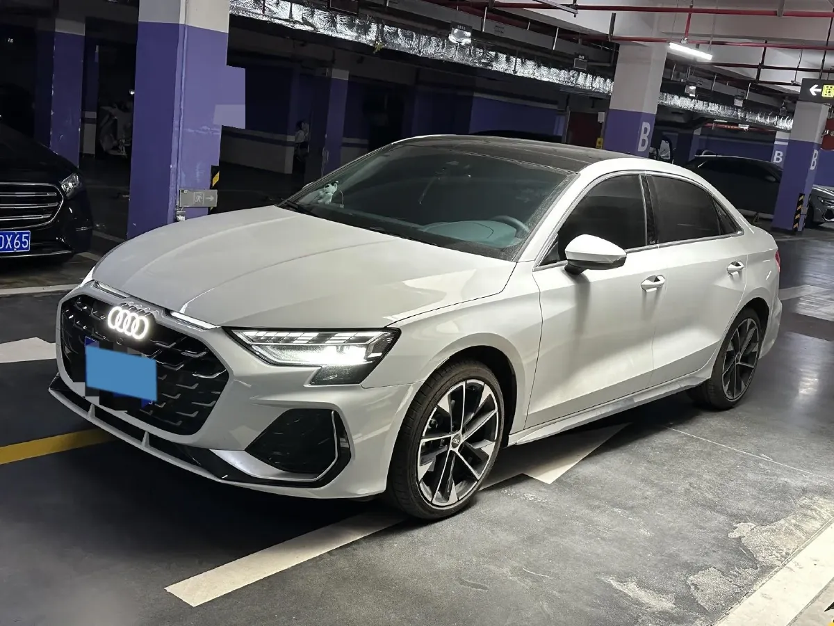 2025 Audi A3 1.5T 160HP L4 7DCT,autocango,china used car exporter,china ev exporter,chinese used car exporter,chinese used ev exporter