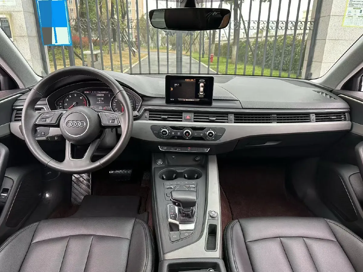 2019 Audi A4L 2.0T 190HP L4 7DCT,autocango,china used car exporter,china ev exporter,chinese used car exporter,chinese used ev exporter