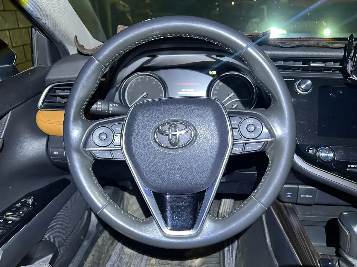 2021 Toyota Camry 2.5L 209HP L4 8AT,autocango,china used car exporter,china ev exporter,chinese used car exporter,chinese used ev exporter