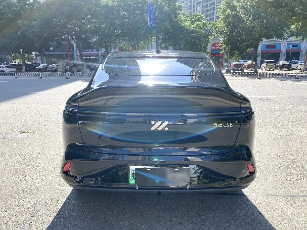 2023 IM LS6 BEV 71KWH,autocango,china used car exporter,china ev exporter,chinese used car exporter,chinese used ev exporter