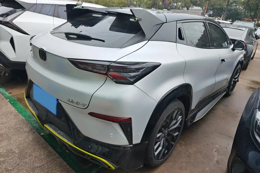 2022 ChangAn UNI-T 1.5T 188HP L4 7DCT,autocango,china used car exporter,china ev exporter,chinese used car exporter,chinese used ev exporter
