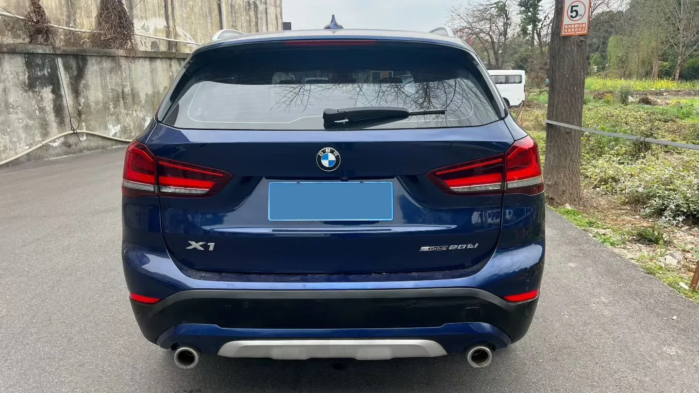 2020 BMW X1 1.5T 140HP L3 7DCT,autocango,china used car exporter,china ev exporter,chinese used car exporter,chinese used ev exporter