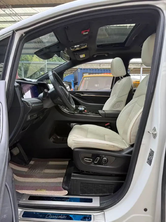 2023 GAC Trumpchi M8 2.0T 190HP L4 E-CVT Hybrid,autocango,china used car exporter,china ev exporter,chinese used car exporter,chinese used ev exporter