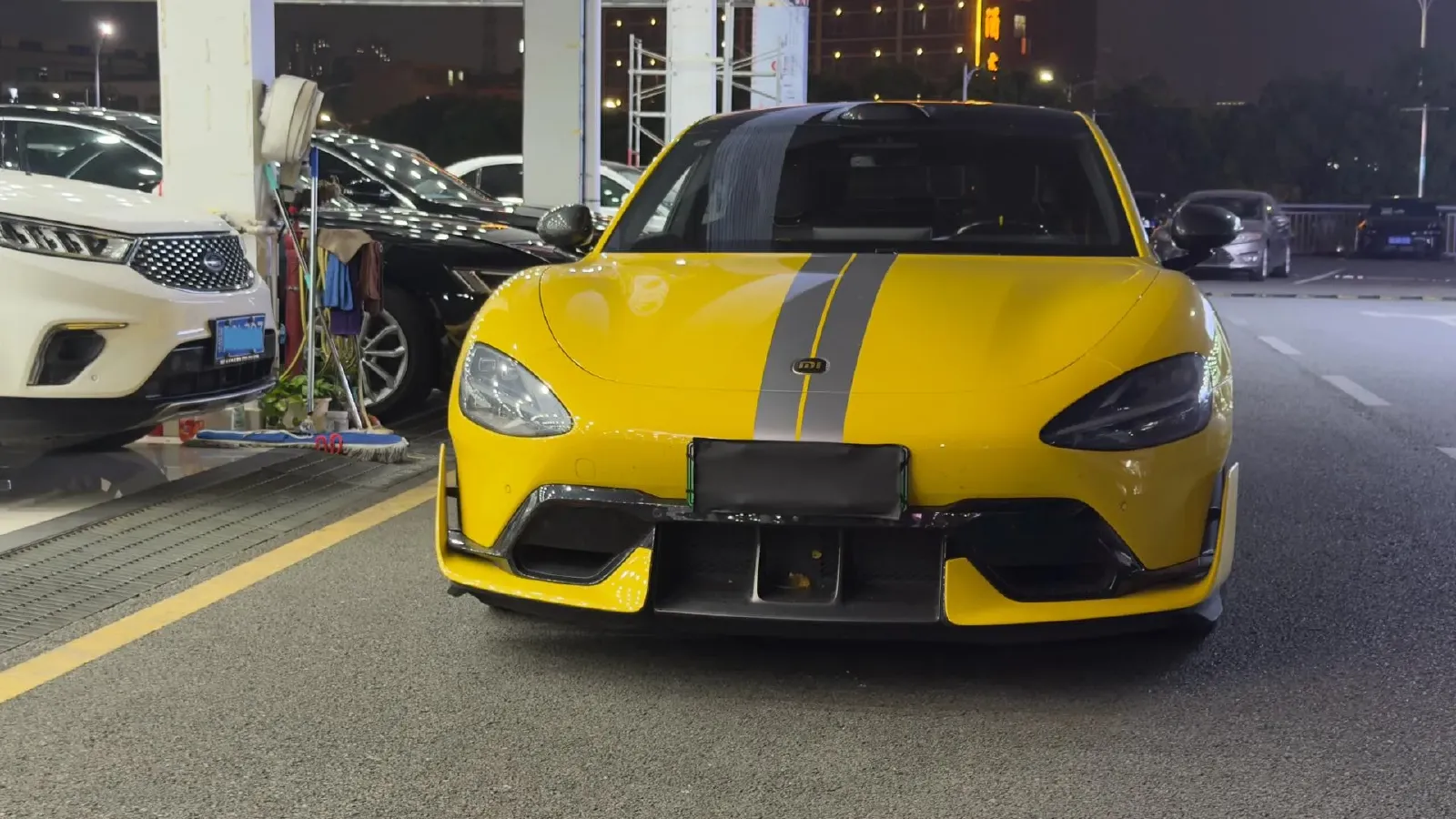 2025 MI SU7 Ultra BEV 93.7KWH,autocango,china used car exporter,china ev exporter,chinese used car exporter,chinese used ev exporter